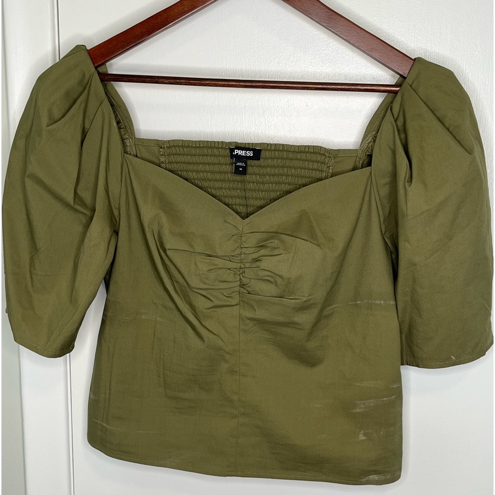 Olive green puff sleeve top!